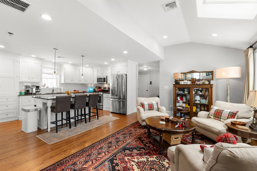 52 Andover Street Georgetown, MA 01833 - Photo 9 of 38