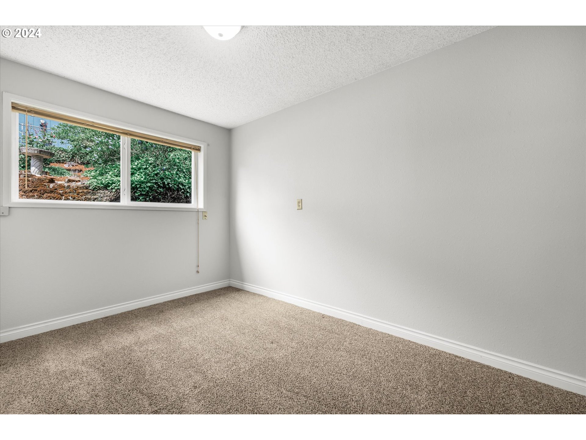 7575 Ridgewood Drive Gladstone, OR 97027 - Photo 17 of 24 Gallery Image 17