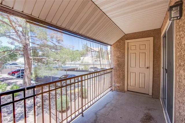 $1,045 | 4310 Sandy River Drive, Unit 70, Las Vegas, NV 89103