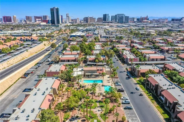 $1,045 | 4310 Sandy River Drive, Unit 70, Las Vegas, NV 89103