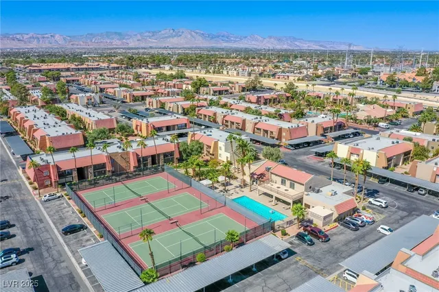 $1,045 | 4310 Sandy River Drive, Unit 70, Las Vegas, NV 89103