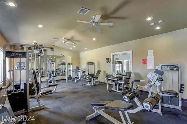 $1,045 | 4310 Sandy River Drive, Unit 70, Las Vegas, NV 89103