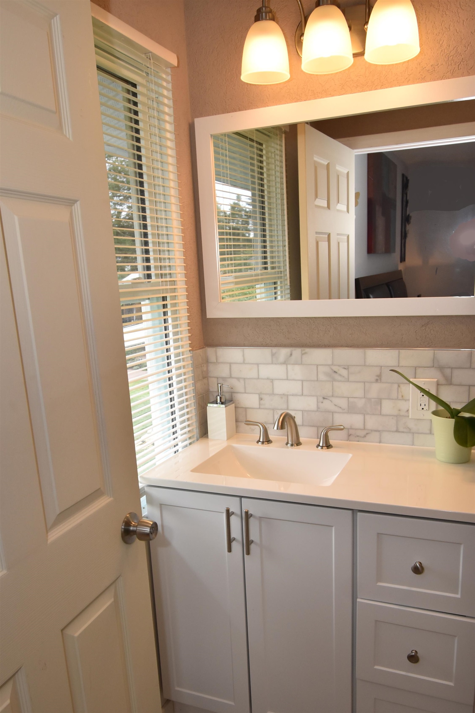 465 Reed Street Manchester, NH 03102 - Photo 11 of 40