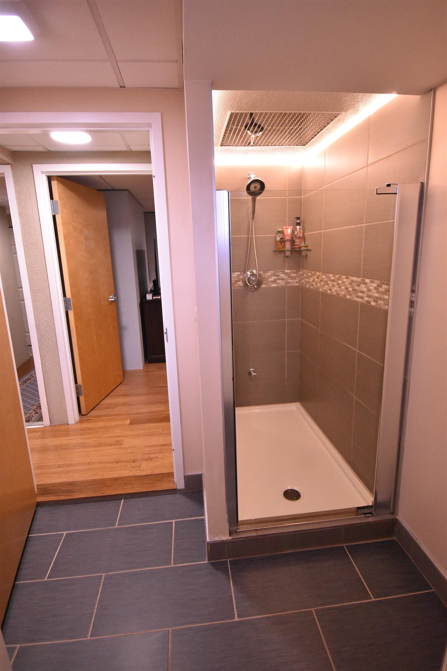 465 Reed Street Manchester, NH 03102 - Photo 25 of 40