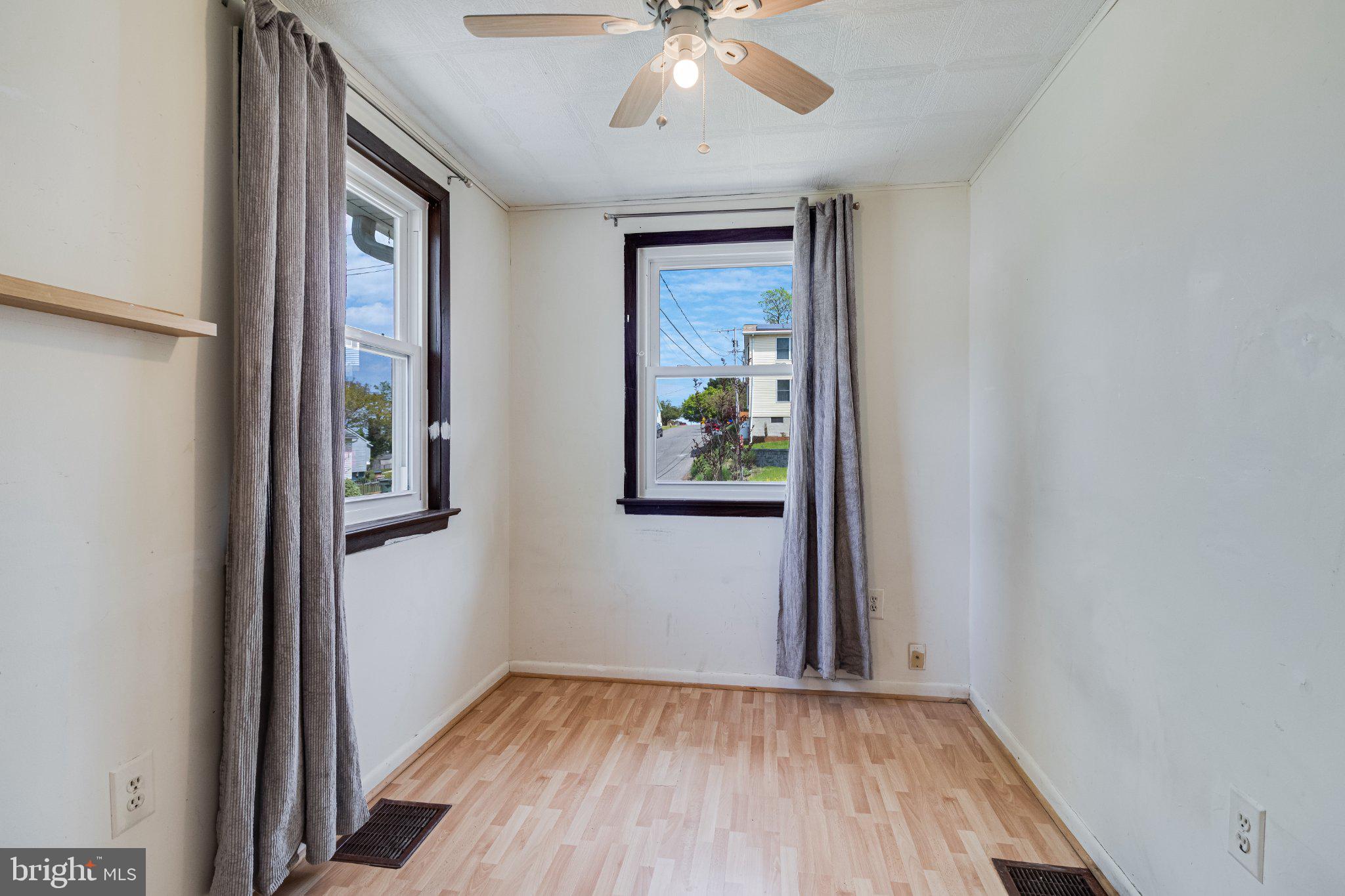 684 Hunsicker Road Telford, PA 18969 - Photo 11 of 89 Bright and airy room with natural light.