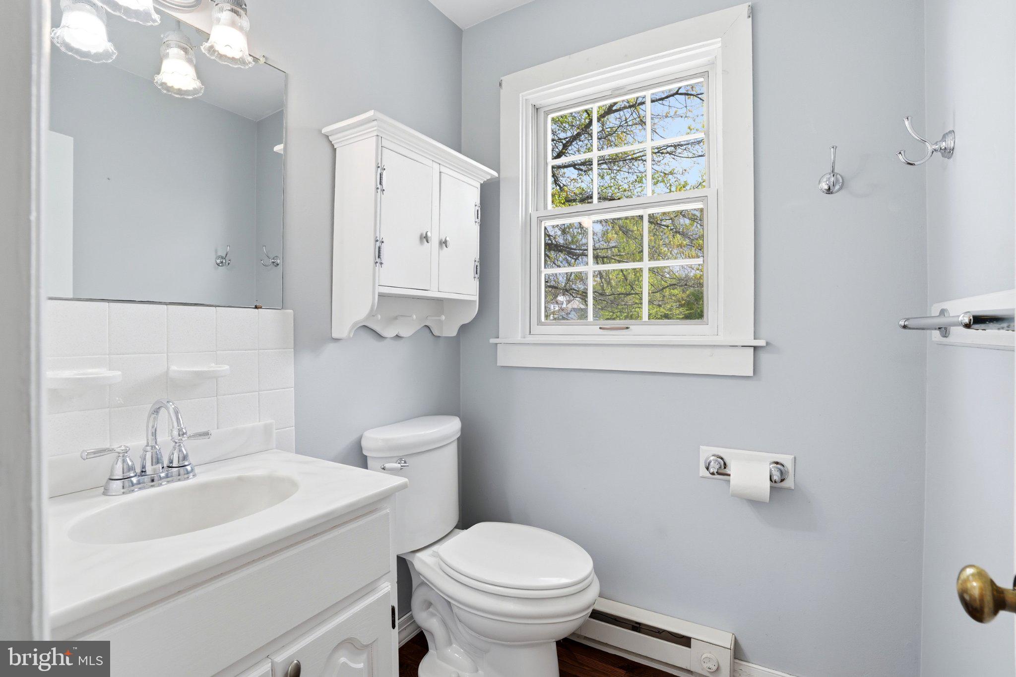 684 Hunsicker Road Telford, PA 18969 - Photo 30 of 89 Bright and airy bathroom retreat.