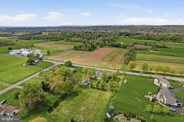 $599,900 | 684 Hunsicker Road, Telford, PA 18969