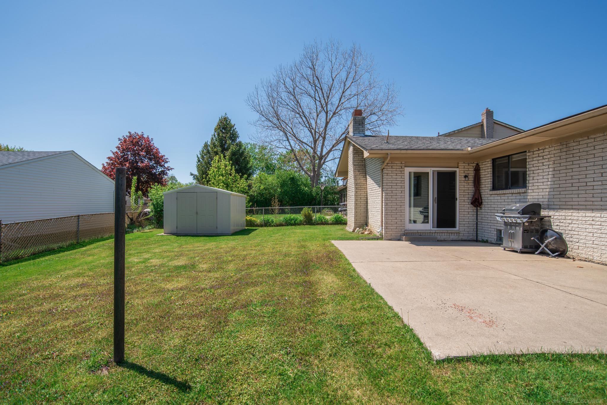 3088 Elmcrest Road Sterling Heights, MI 48310 - Photo 49 of 50 50174668-5836ca64-fc9a-4af1-946c-6bf0aeacfbed.JPG
