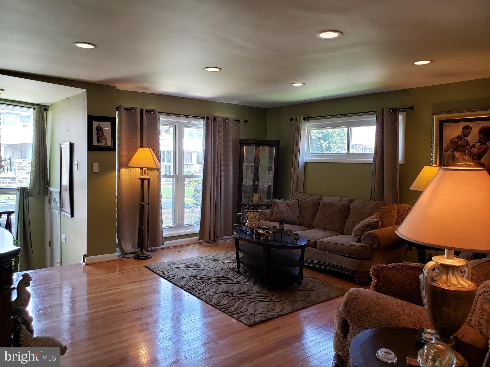 3736 Lankenau Road Philadelphia, PA 19131 - Photo 2 of 18 Gallery Image 2
