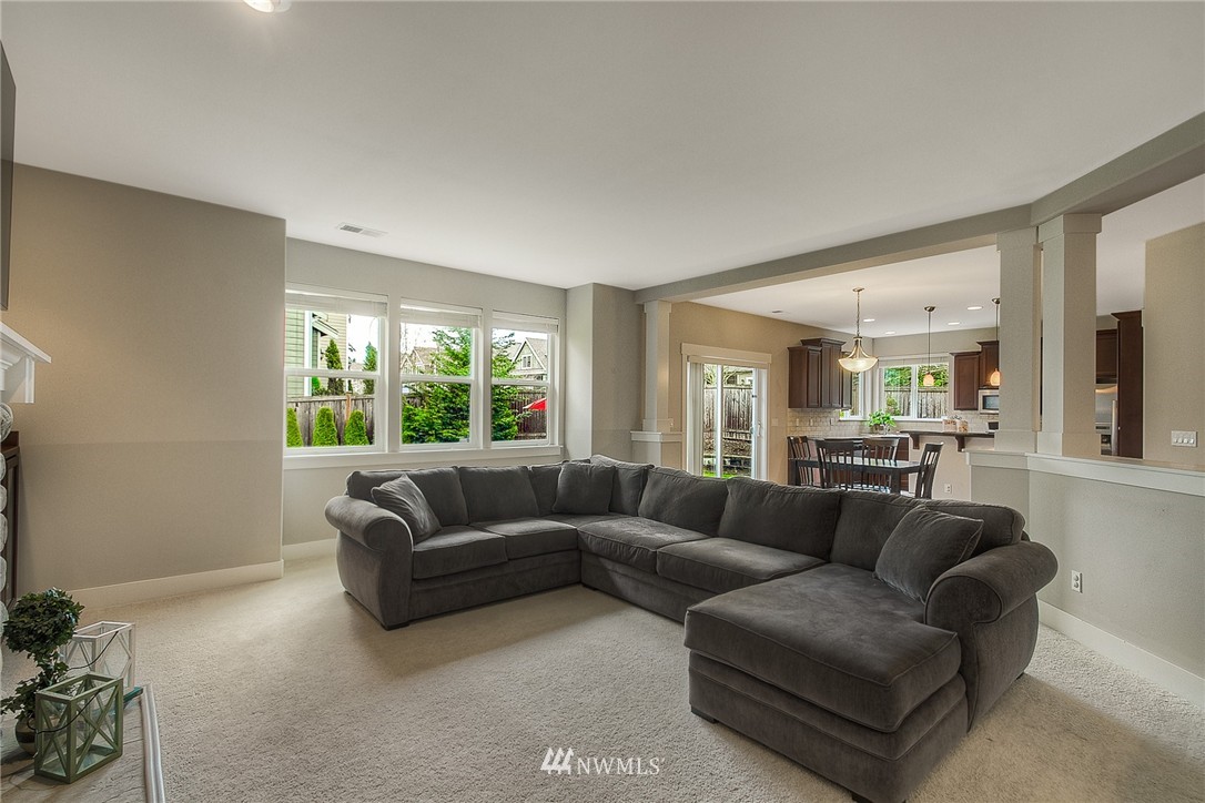 987 Jericho Place Northeast Renton, WA 98059 - Photo 14 of 25
