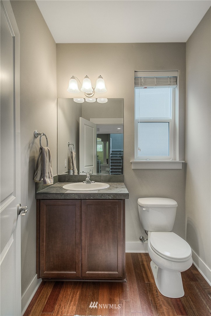 987 Jericho Place Northeast Renton, WA 98059 - Photo 15 of 25