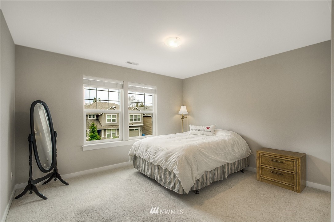 987 Jericho Place Northeast Renton, WA 98059 - Photo 19 of 25