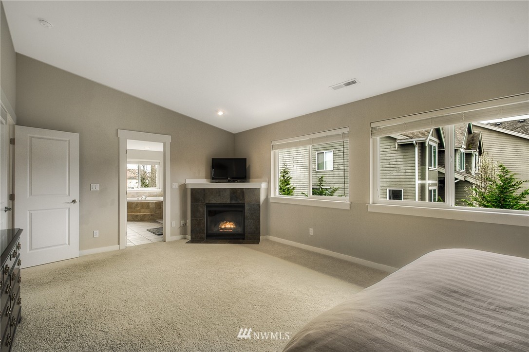 987 Jericho Place Northeast Renton, WA 98059 - Photo 22 of 25