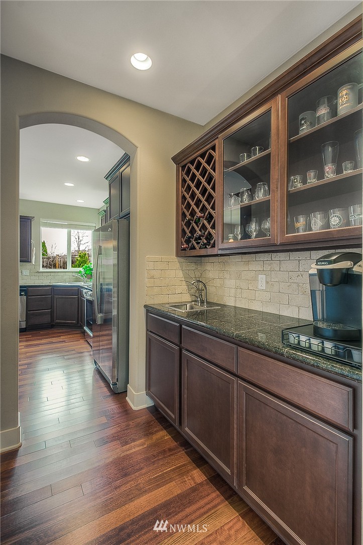 987 Jericho Place Northeast Renton, WA 98059 - Photo 7 of 25
