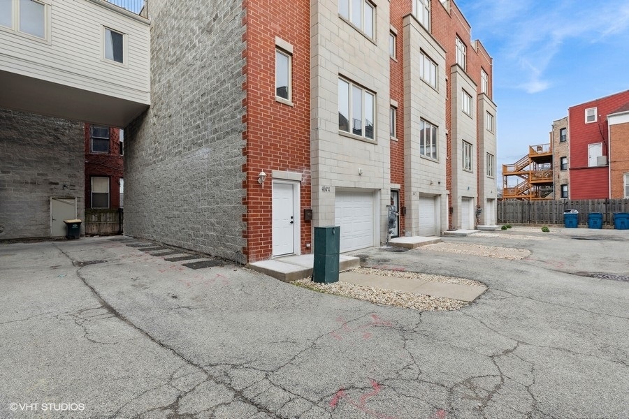 404 East 46th St Unit C4  