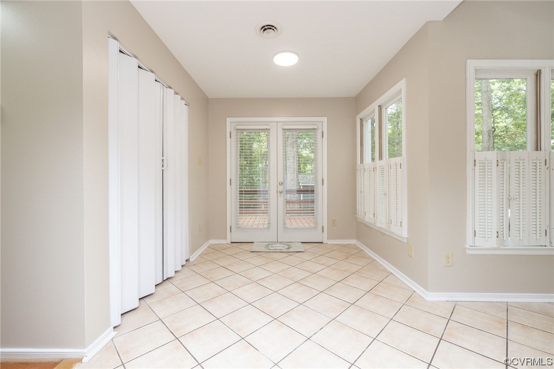 2406 Arrowood Road Midlothian, VA 23112 - Photo 20 of 39 a view of a room with window