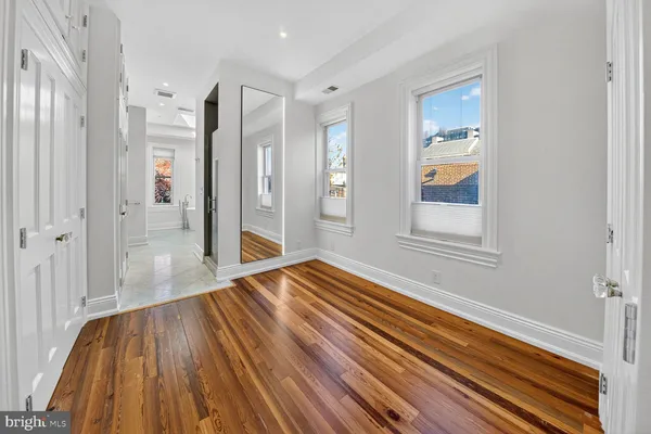 $6,500 | 917 O Street Northwest, Washington, DC 20001