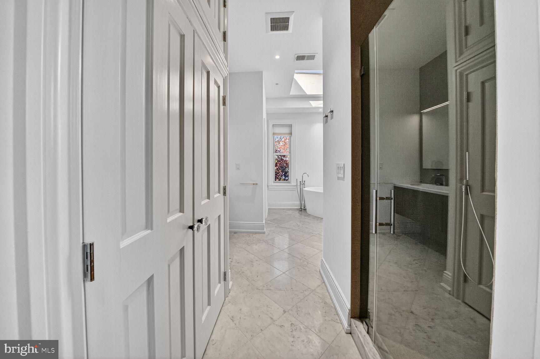 917 O Street Northwest Washington, DC 20001 - Photo 17 of 29