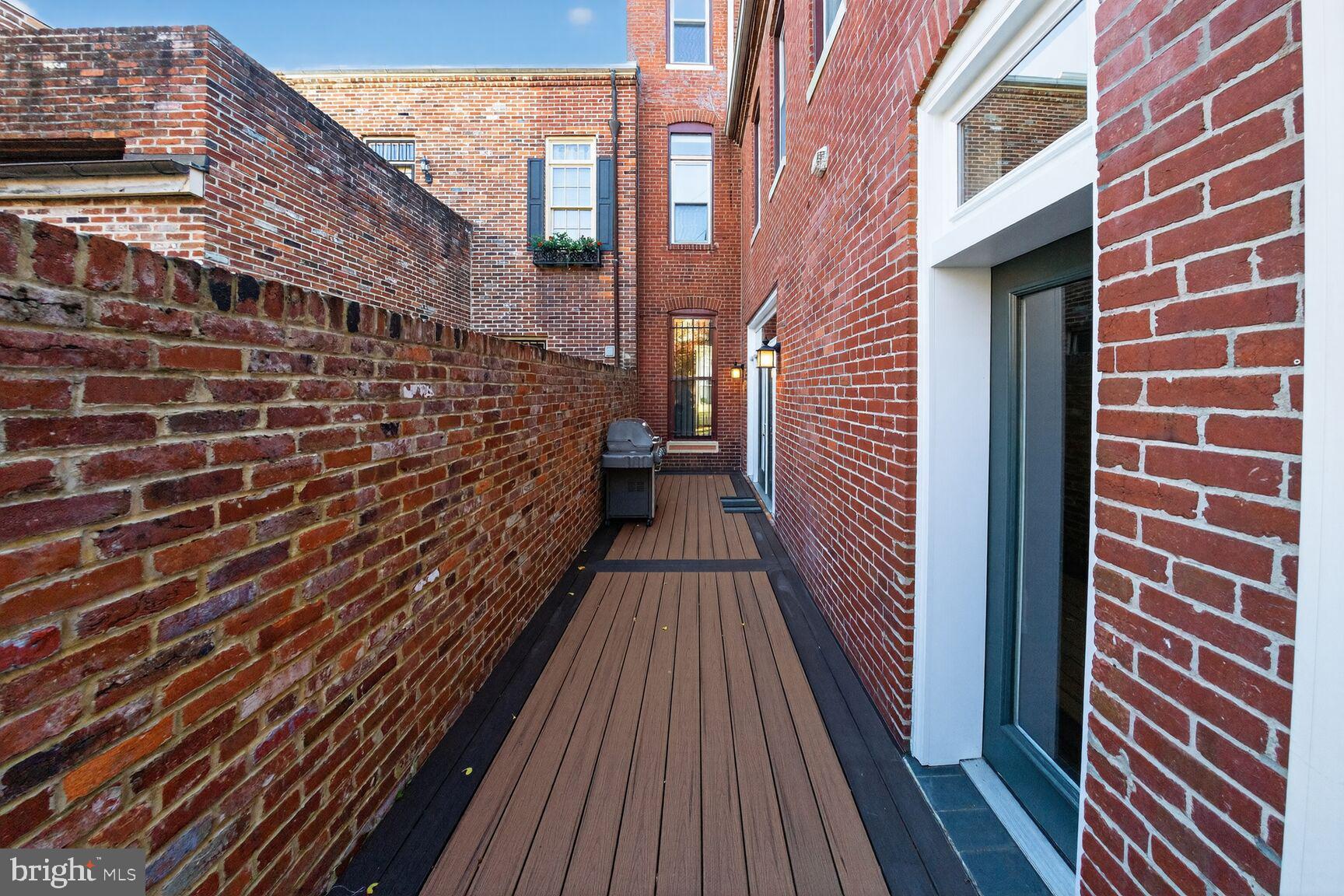 917 O Street Northwest Washington, DC 20001 - Photo 25 of 29