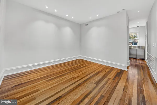 $6,500 | 917 O Street Northwest, Washington, DC 20001