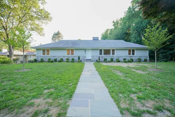 $770,000 | 45 Frenchtown Road, Trumbull, CT 06611