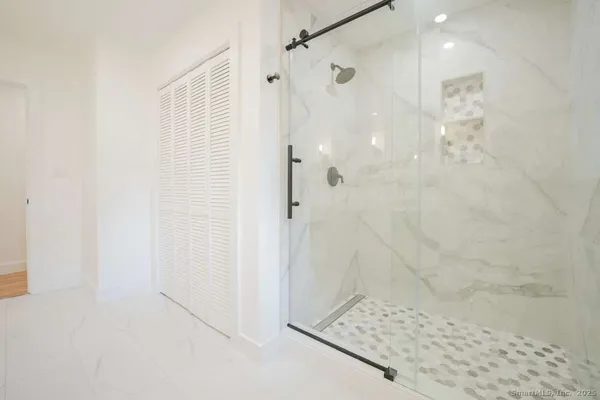 $770,000 | 45 Frenchtown Road, Trumbull, CT 06611