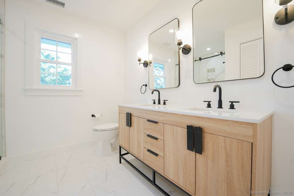 45 Frenchtown Road Trumbull, CT 06611 - Photo 13 of 24