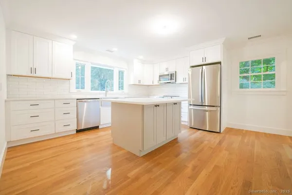 $770,000 | 45 Frenchtown Road, Trumbull, CT 06611