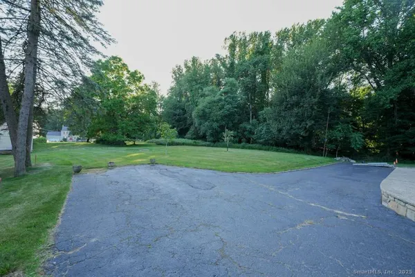 $770,000 | 45 Frenchtown Road, Trumbull, CT 06611