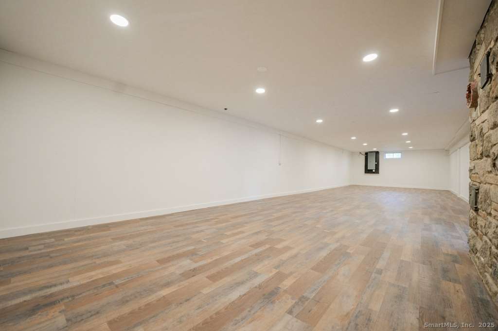 45 Frenchtown Road Trumbull, CT 06611 - Photo 6 of 24