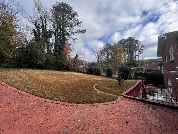 $1,795 | 4016 Elmscourt Drive, Stone Mountain, GA 30083
