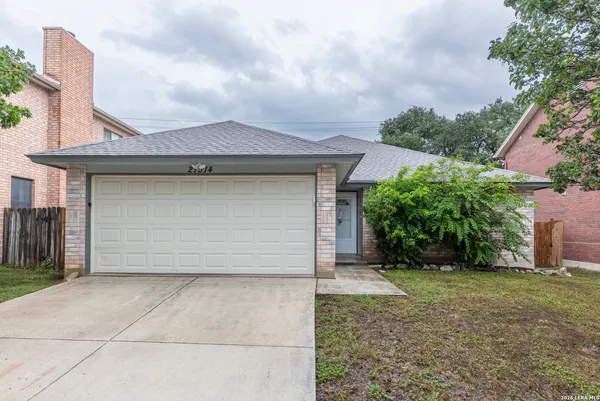 $2,100 | 21514 Longwood, San Antonio, TX 78259