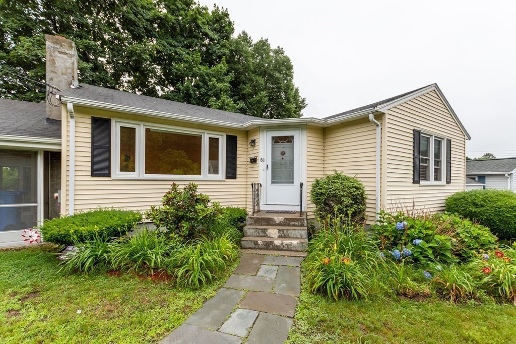 80 Sheffield Road Waltham, MA 02451 - Photo 2 of 22 Gallery Image 2