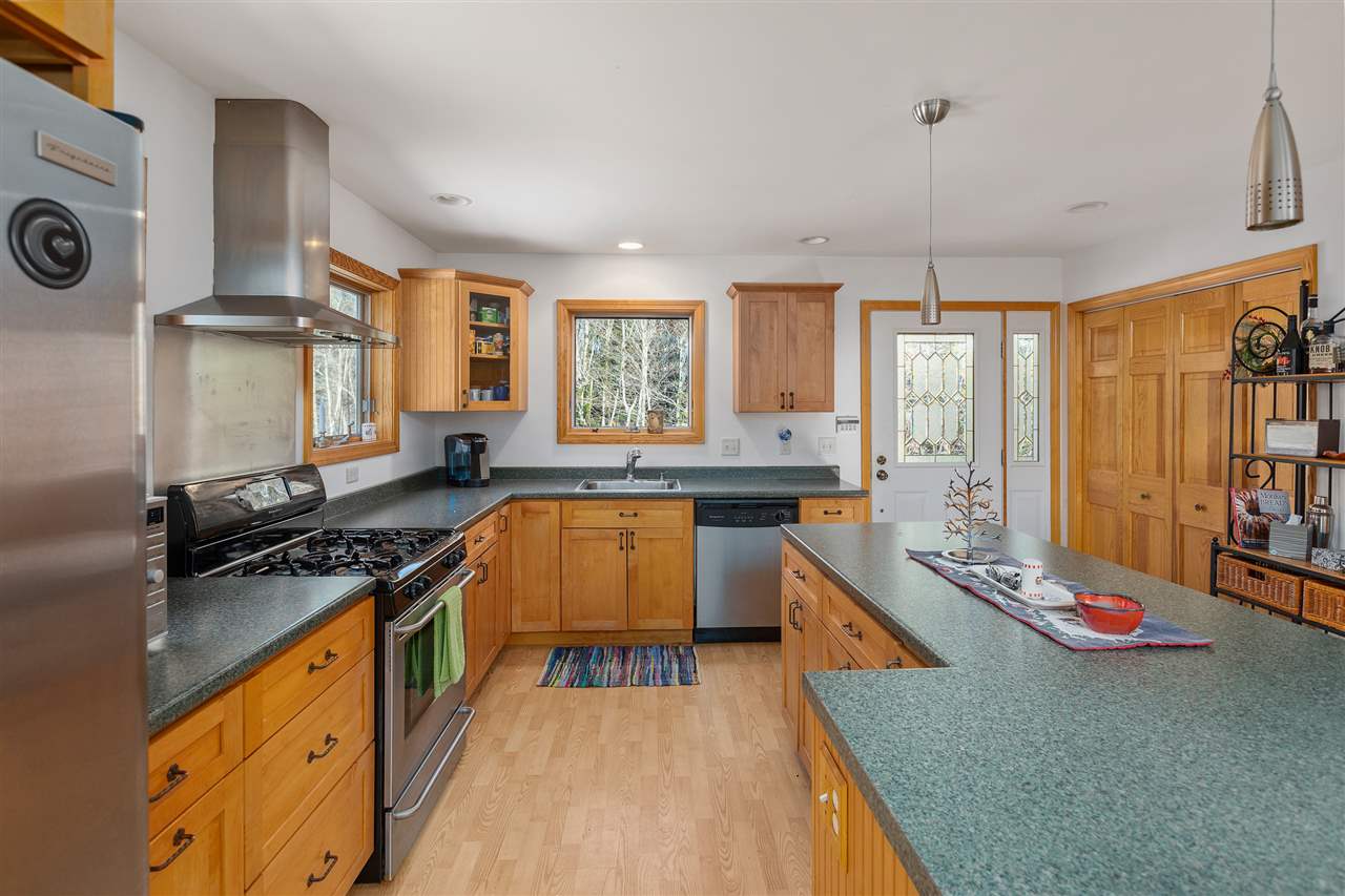 107 Onset Road Bennington, NH 03442 - Photo 4 of 22
