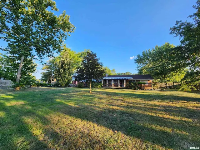 $275,000 | 5628 Coal Street, Sesser, IL 62884