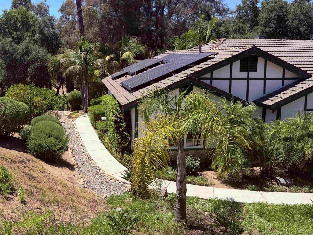 524 Rosvall Drive Fallbrook, CA 92028 - Photo 16 of 77