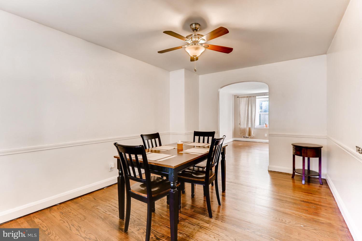 6611 Frederick Road Baltimore, MD 21228 - Photo 9 of 27 Dining Room