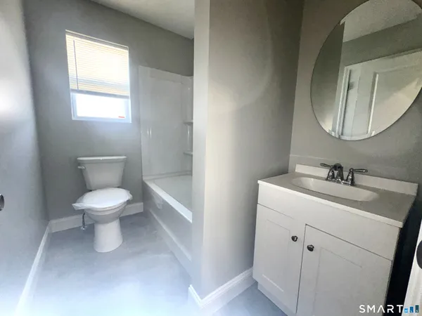 $3,000 | 105 Churchill Street, Fairfield, CT 06824