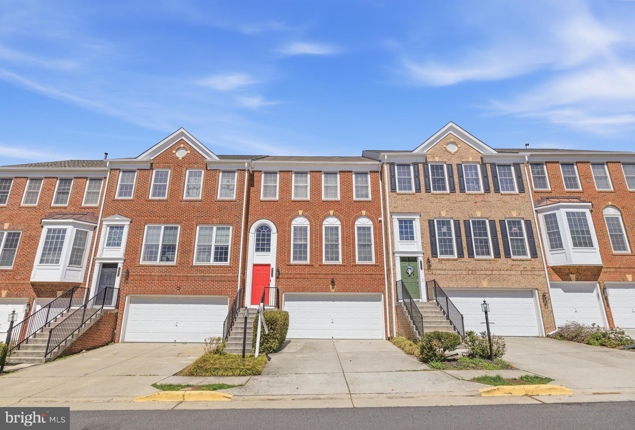 9249 Laurel Ridge Crossing Road Lorton, VA 22079 - Photo 1 of 38 a front view of a house