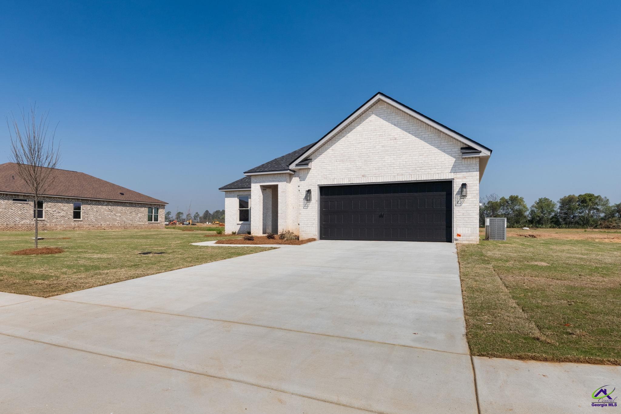 207 Farmland Circle Perry, GA 31069 - Photo 3 of 35