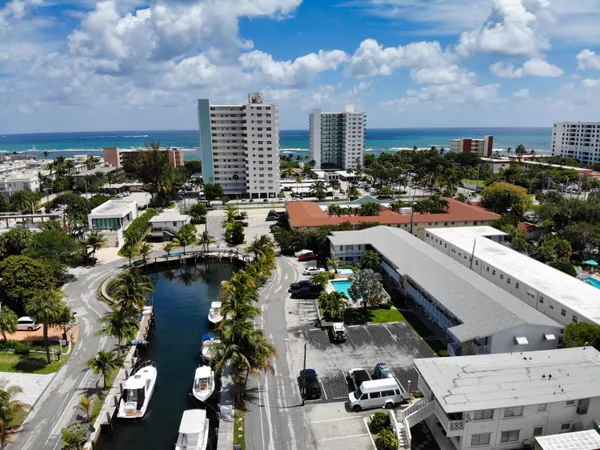 $159,000 | 3232 Canal Drive, Unit 18, Pompano Beach, FL 33062