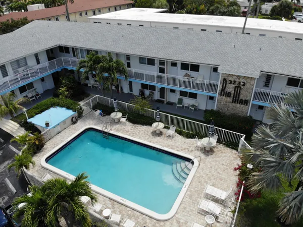 $159,000 | 3232 Canal Drive, Unit 18, Pompano Beach, FL 33062