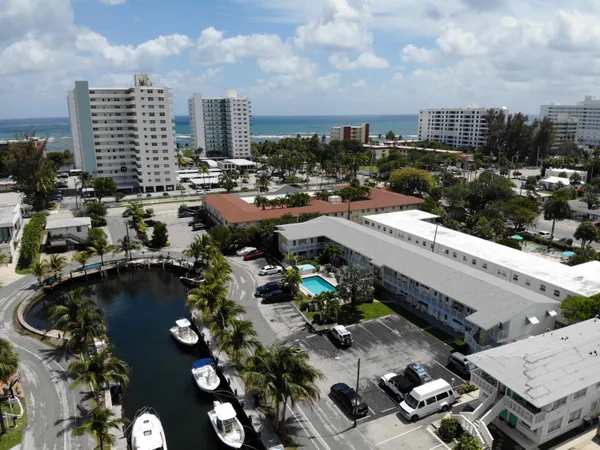 $159,000 | 3232 Canal Drive, Unit 18, Pompano Beach, FL 33062