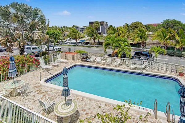 $159,000 | 3232 Canal Drive, Unit 18, Pompano Beach, FL 33062