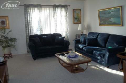 1099 Stonehenge Road Flint, MI 48532 - Photo 4 of 26 20345508-3.JPG