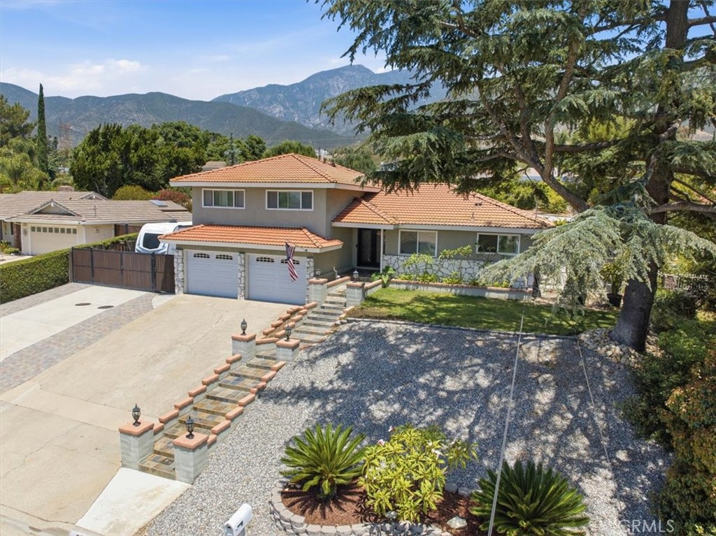 8318 La Senda Road Rancho Cucamonga, CA 91701 - Photo 6 of 68