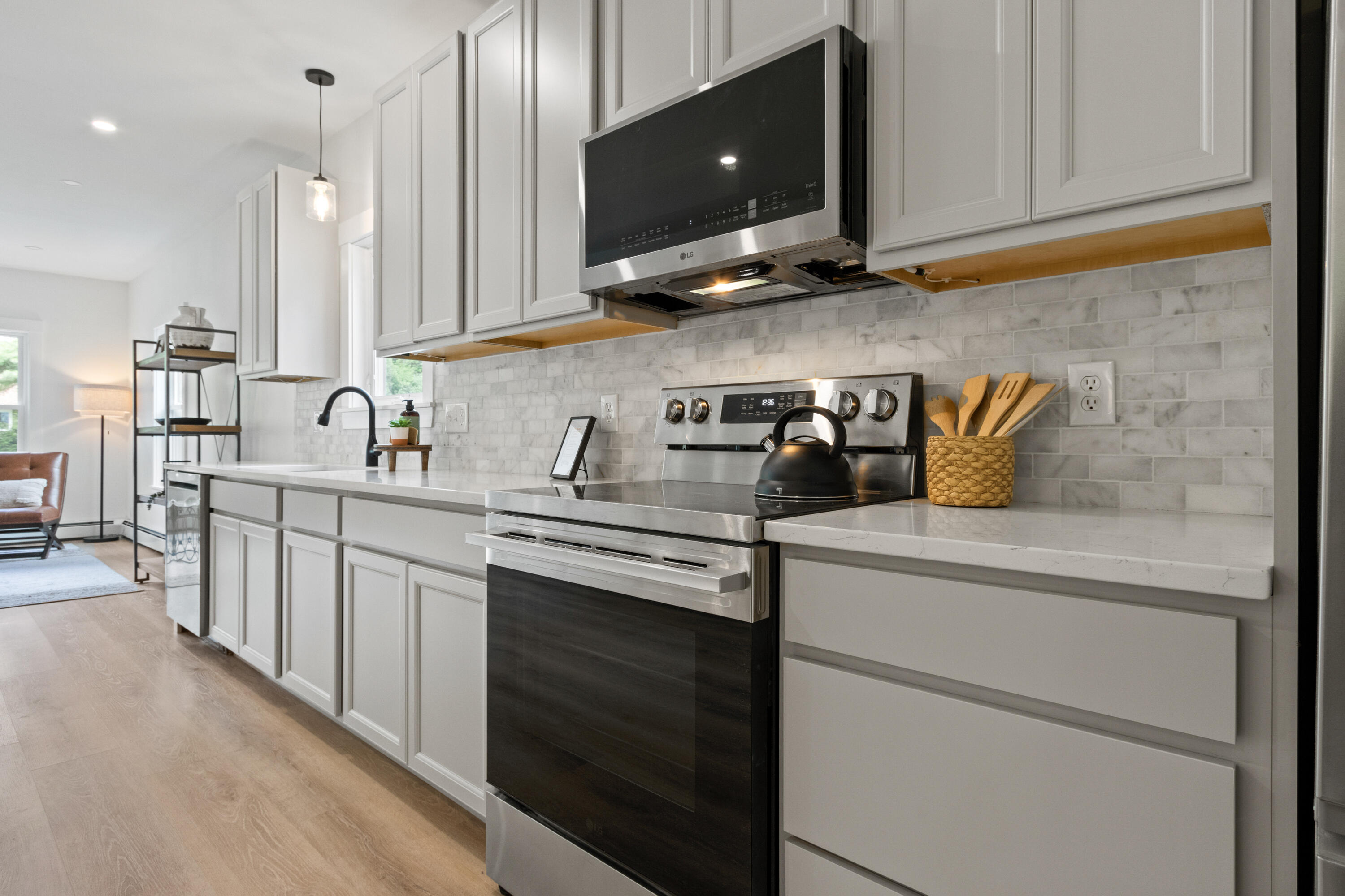 65 Middle Road Falmouth, ME 04105 - Photo 11 of 57 202605028JA-71023