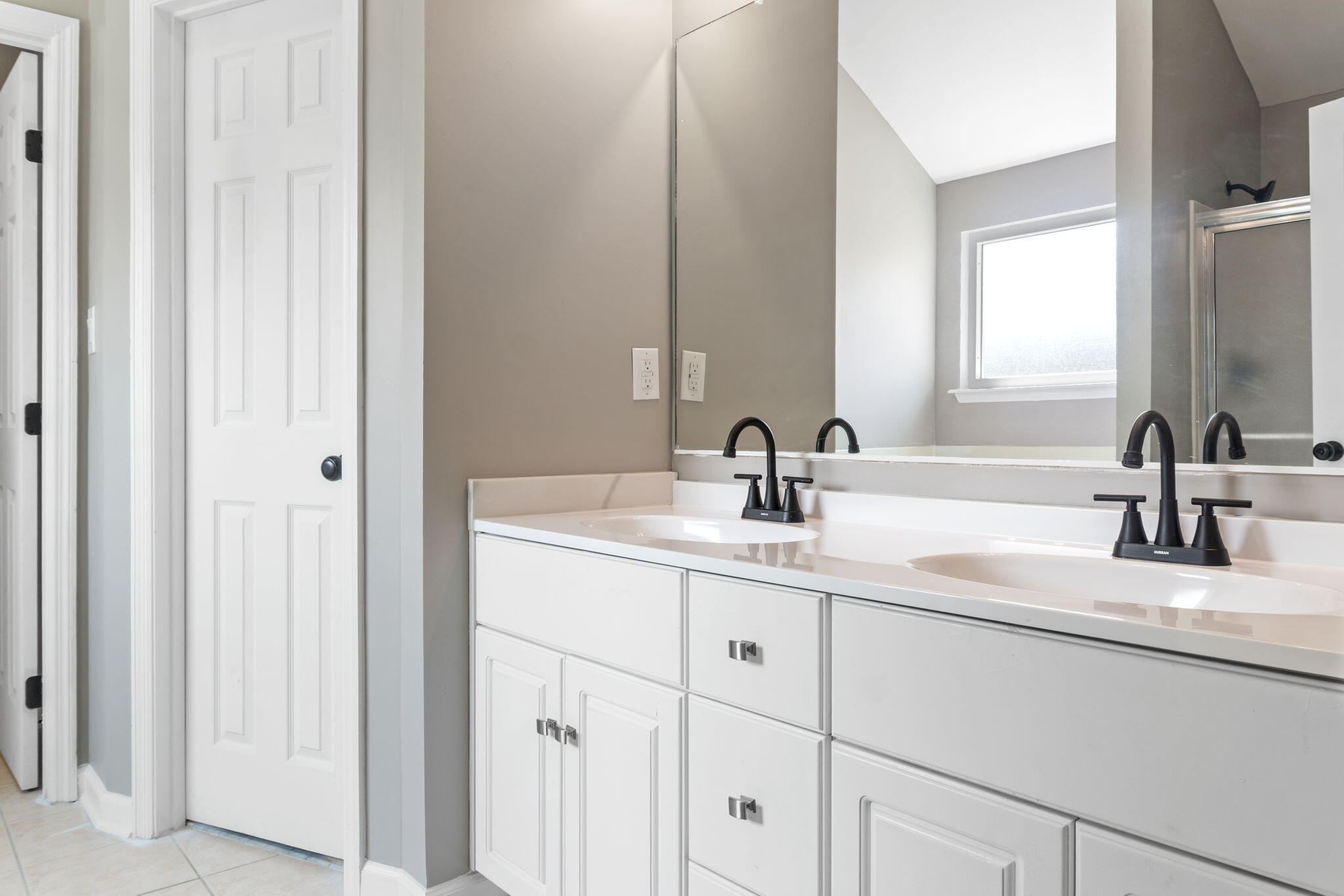 428 Madison Street Grovetown, GA 30813 - Photo 11 of 20 Primary Bathroom