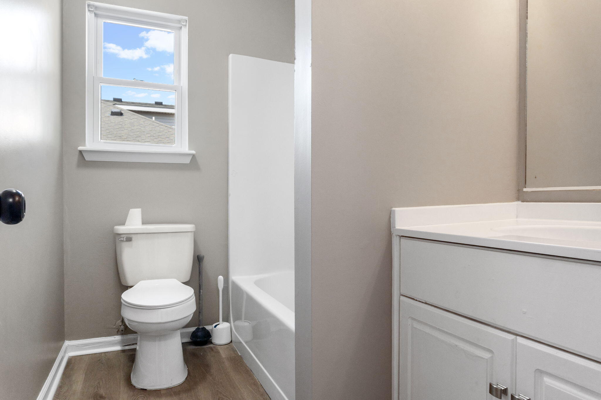 428 Madison Street Grovetown, GA 30813 - Photo 16 of 20 Hallway Bathroom