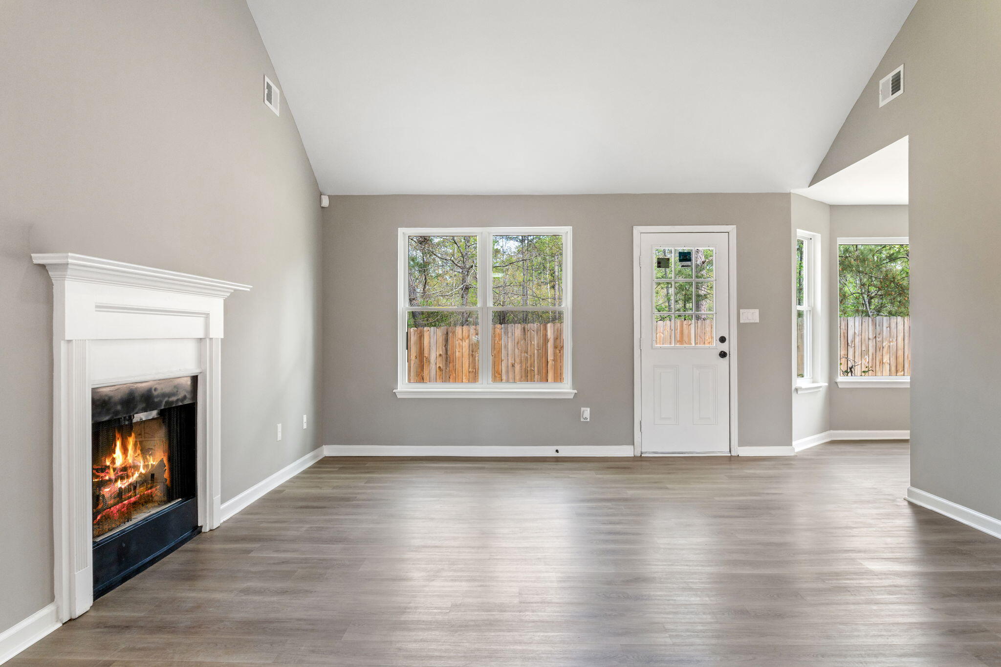 428 Madison Street Grovetown, GA 30813 - Photo 3 of 20 Living Room